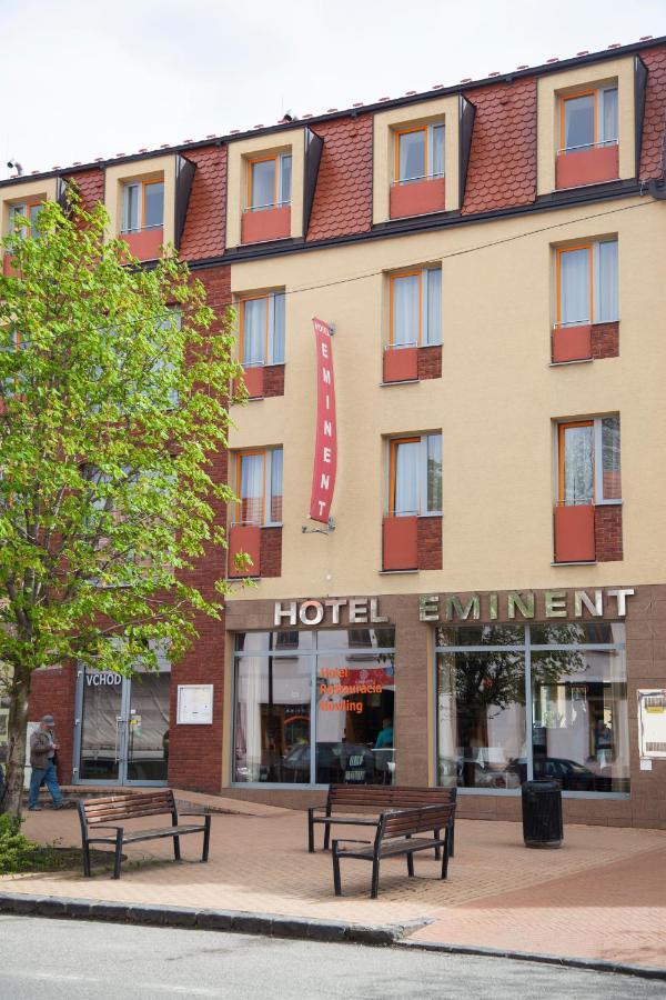 Hotel Eminent Stupava Exterior photo